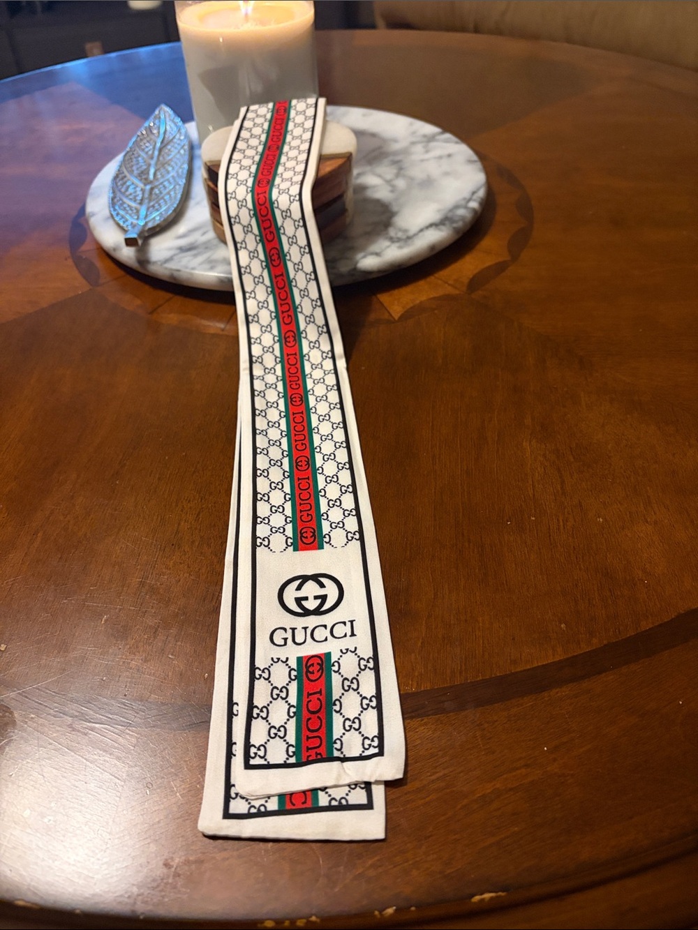 Gucci White Narrow GG Logo Scarf with Green and Red Stripe